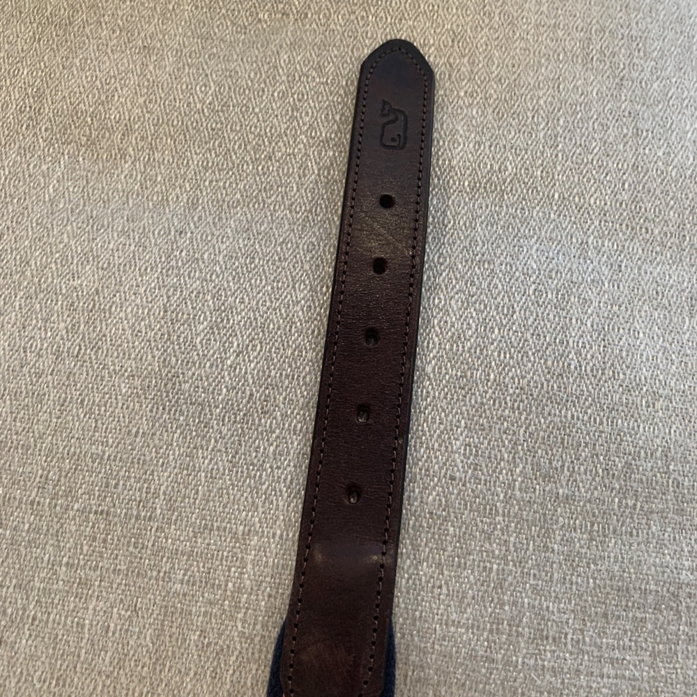Vineyard Vines Whale Club Boys Belt Size 30 - Picture 3 of 3